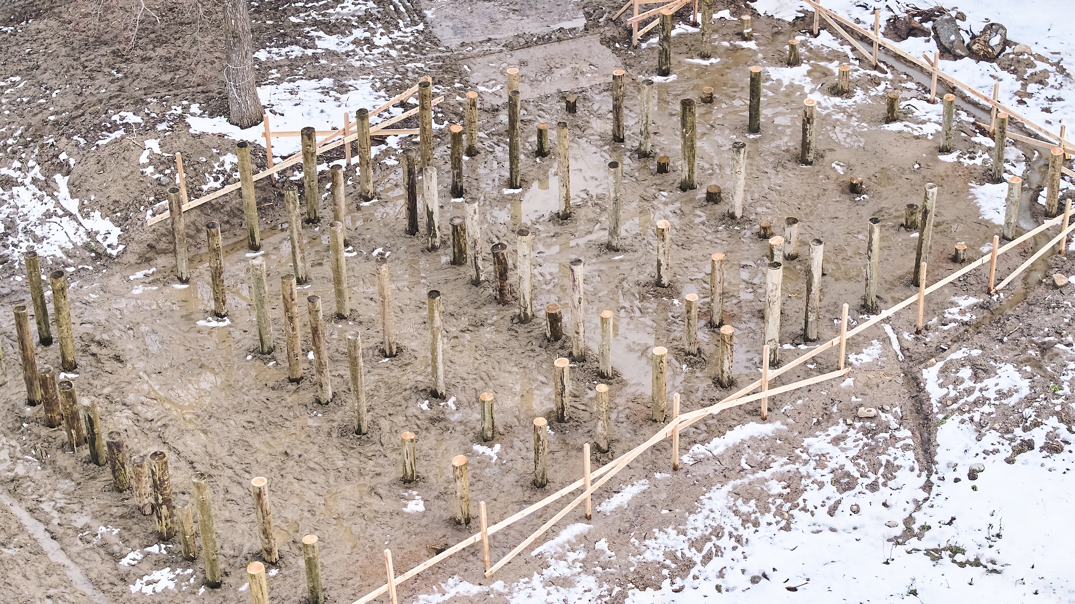 Wooden pile foundation under construction at Né, no concrete poured, Shibata, Niigata | The Aficionados.