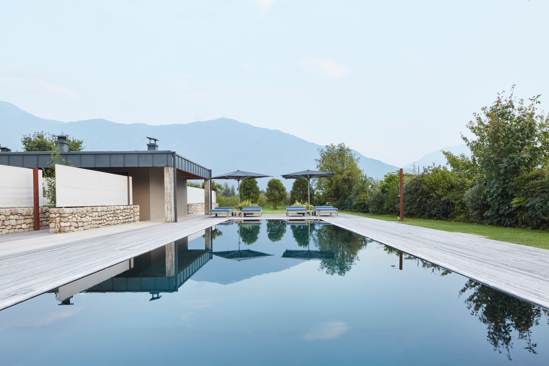 Why staying at Vivere Suites and Rooms enhances your experience of Lake Garda.